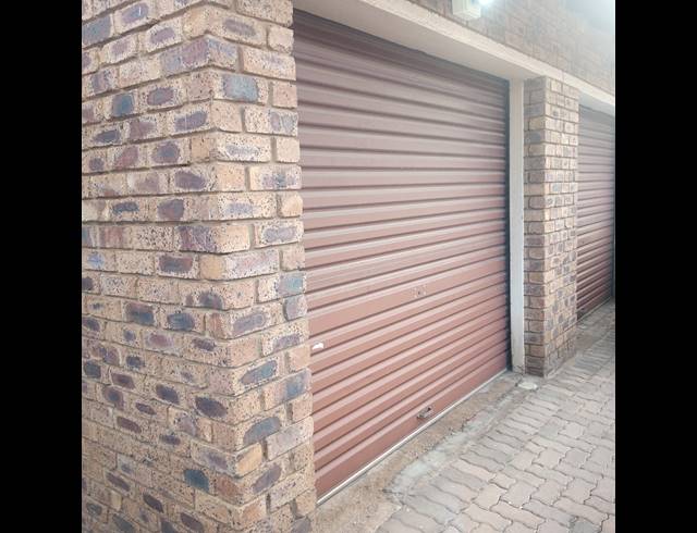 1 BEDROOM TOWNHOUSE FOR SALE IN BOKSBURG NORTH